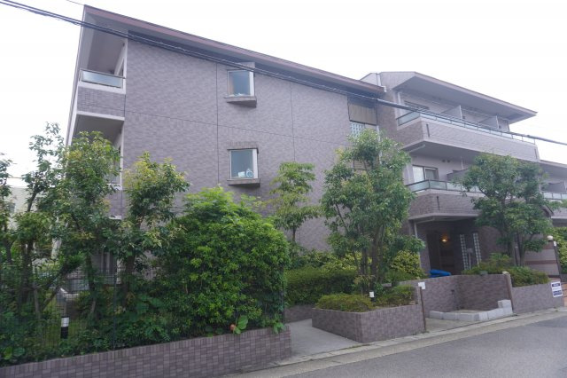 仲介手数料0！！ベレーサ本山（旧ジェイスクエア本山）の外観