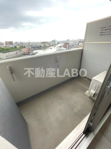 エステージ難波WESTのバルコニー