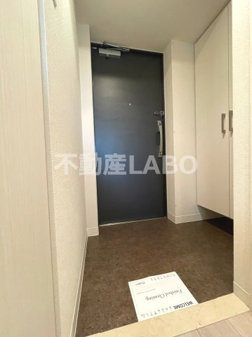 エステージ難波WESTの玄関