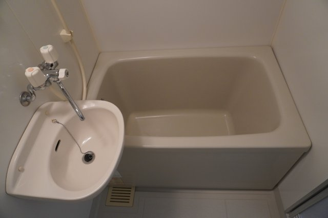 仲介手数料0！！Ceres星ヶ丘の浴室