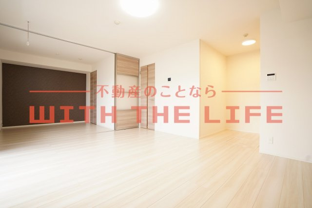 the Terrace御井町【キャッシュバック対象物件】の居間・リビング|使いやすいリビングです