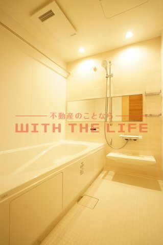 the Terrace御井町【キャッシュバック対象物件】の浴室|落ち着いた空間のお風呂です
