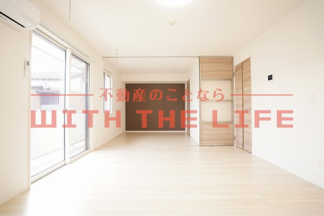 the Terrace御井町【キャッシュバック対象物件】の内装|明るい色調の室内です