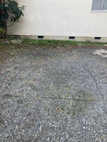 下小阪５丁目ガレージの駐車場
