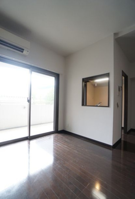 【居間・リビング】 | 仲介手数料０円！リアンシエルブルー東比恵Ⅱ