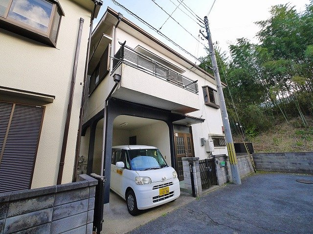 奈良市二名1丁目戸建の外観|落ち着いた雰囲気の外観です