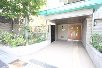 【エントランス】