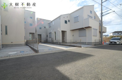 【前面道路含む現地写真】 | 海老名市大谷北4丁目　新築戸建て　全12棟　【仲介手数料無料】