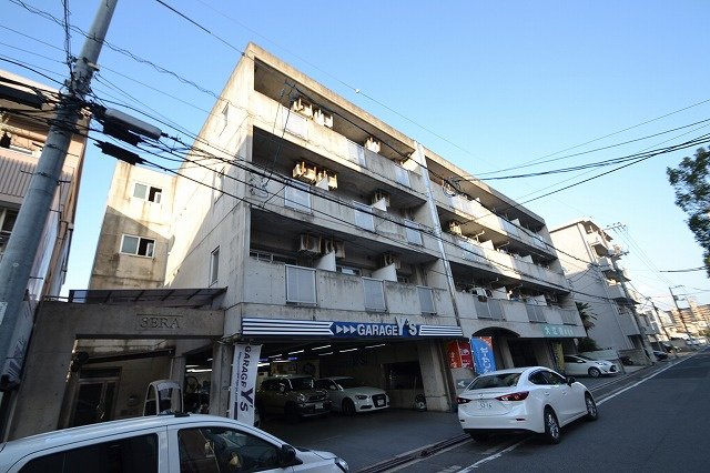 SERA 2ndの周辺