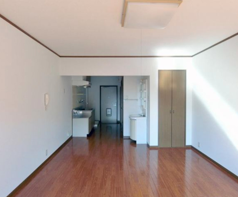 サンアップビル【キャッシュバック対象物件】の居間・リビング|ゆったり過ごせるリビングです