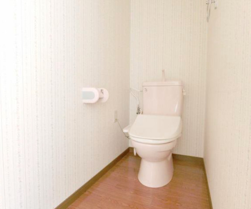 サンアップビル【キャッシュバック対象物件】のトイレ|ゆったりとした空間のトイレです