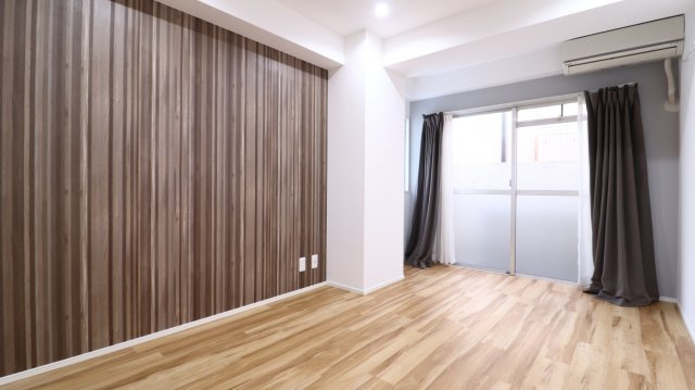 ルミエール霞ヶ丘の居間・リビング