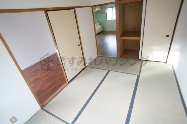 三笠グリーンハイツの和室