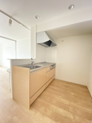 【キッチン】 | ＭＯＥ新千葉 | 広くて動きやすいキッチンです