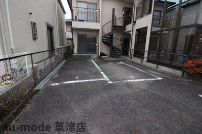 【駐車場】 | メゾンHIRO | 即入居　ご内覧可能です。
