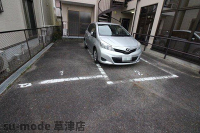【駐車場】 | メゾンHIRO | 即入居　ご内覧可能です。