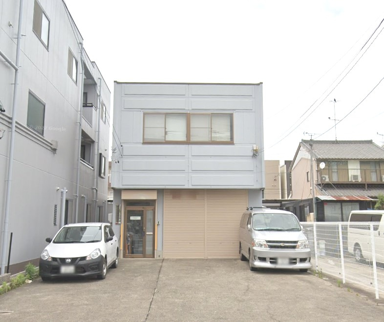 野田倉庫付事務所の外観