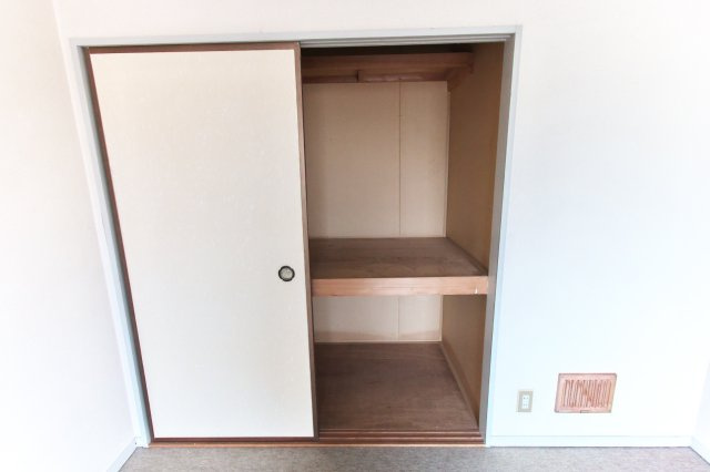 ヴァンベール西田の収納