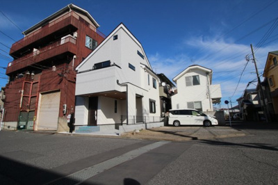 【前面道路含む現地写真】 | 東大和市向原4丁目　新築戸建　【全1棟】