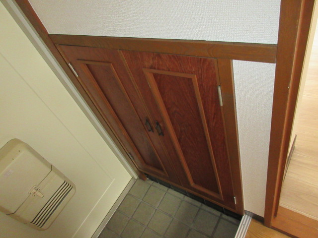 【玄関】 | コーポ椿森