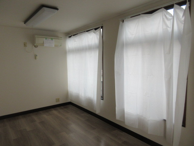 【洋室】 | コーポ椿森