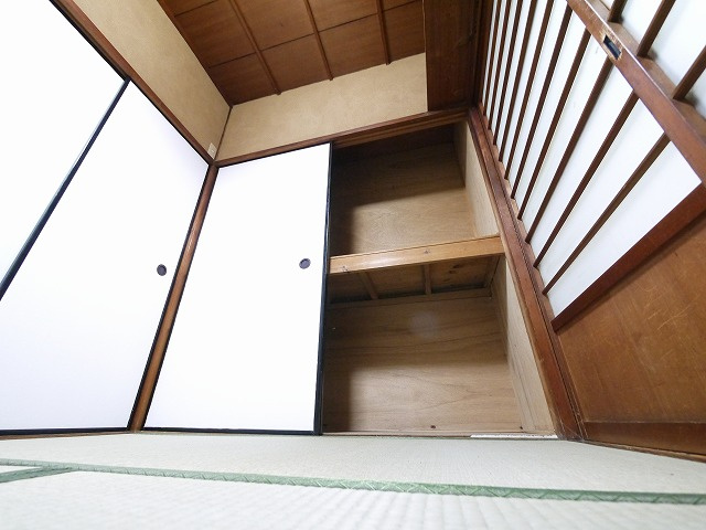 阿片貸家の収納|ちょっとした収納スペースも充実しています