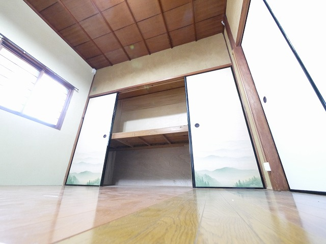 阿片貸家の収納|こまごまとしたものを収納できそうですね