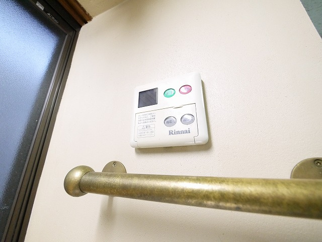 阿片貸家の設備|給湯リモコンです