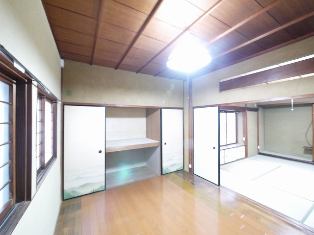 阿片貸家の洋室|ゆったりした洋室です