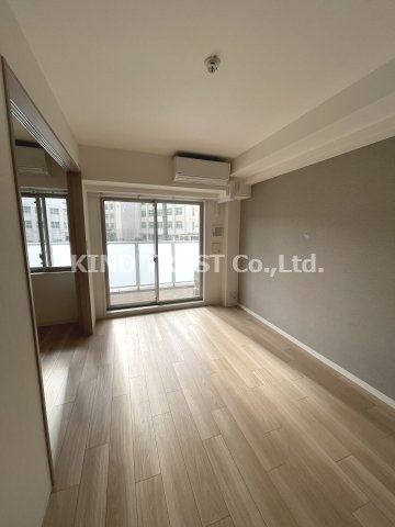 BPRレジデンス新梅田の居間・リビング|こちらのリビングで趣味の時間をお楽しみください