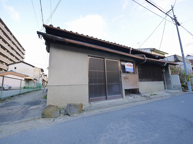 大西貸家（京終）の外観