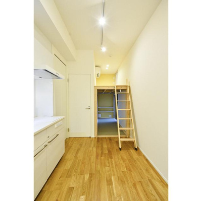 【居間・リビング】 | チトカラアパートメント