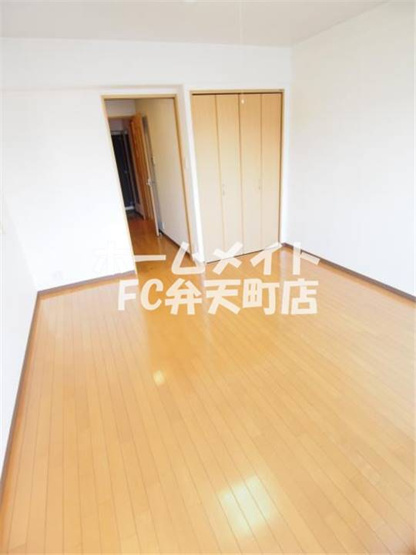 【寝室】 | OAK弥栄 | 使い勝手のいい寝室です