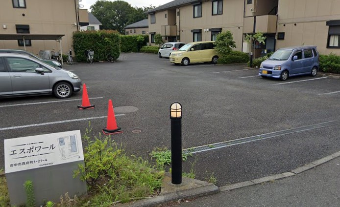エスポワールAの駐車場