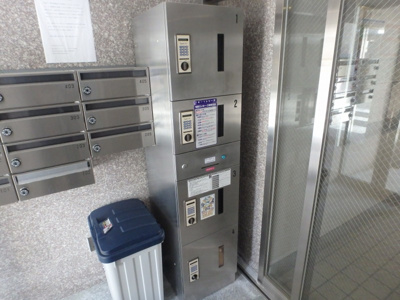 【その他共用部分】 | エクセレント野方 | 便利な宅配ボックスです♪