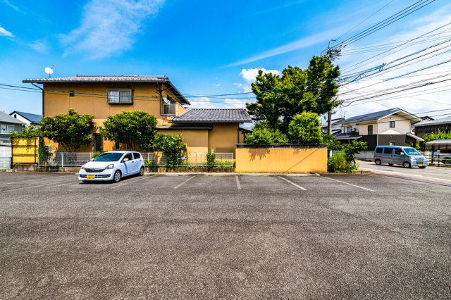 アムール宮沖　Aの駐車場