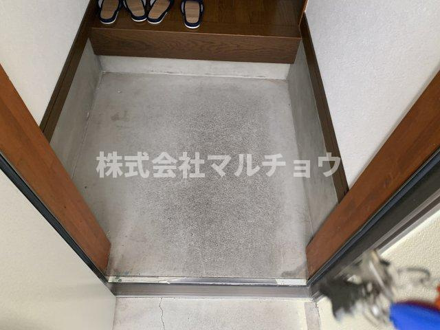 ハイツＮＲの玄関