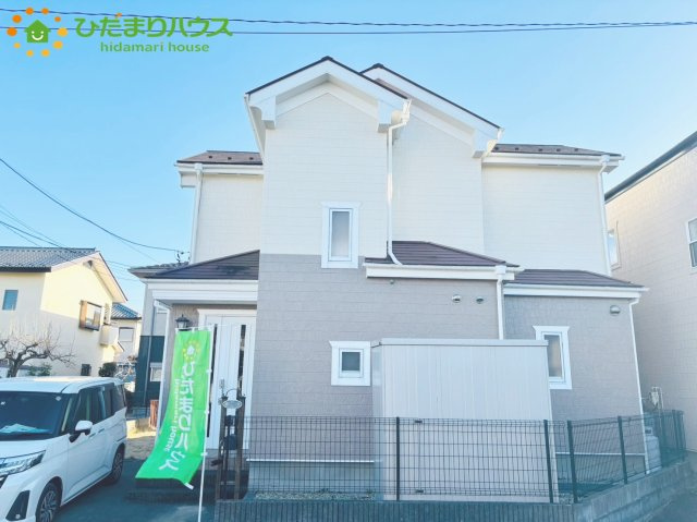 上尾市上　中古一戸建ての外観|白を基調とした明るい印象を受ける外観です(^^♪