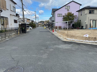 【前面道路含む現地写真】