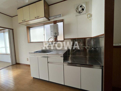 【キッチン】 | サンコーポ | 掲載の写真は退去前の写真となります。