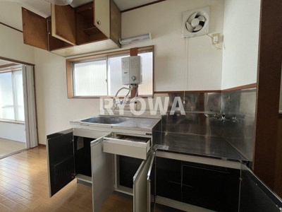 【キッチン】 | サンコーポ | 掲載の写真は退去前の写真となります。