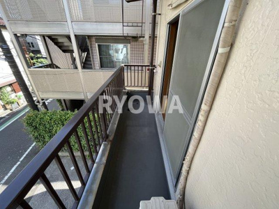 【バルコニー】 | サンコーポ | 掲載の写真は退去前の写真となります。