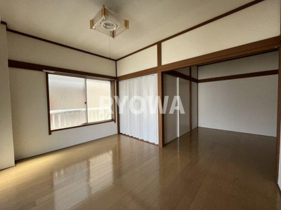 【居間・リビング】 | サンコーポ | 掲載の写真は退去前の写真となります。