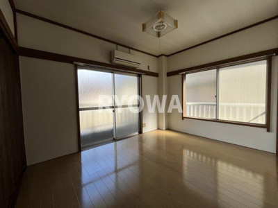 【居間・リビング】 | サンコーポ | 掲載の写真は退去前の写真となります。