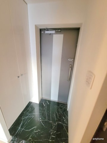 セイワパレス新梅田　仲介手数料無料の玄関