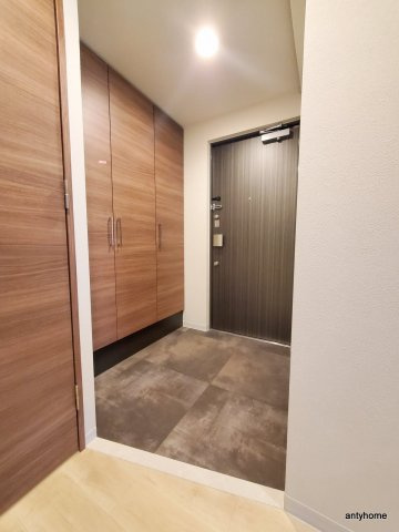 メインステージ大阪NorthGateⅡ　仲介手数料無料の玄関