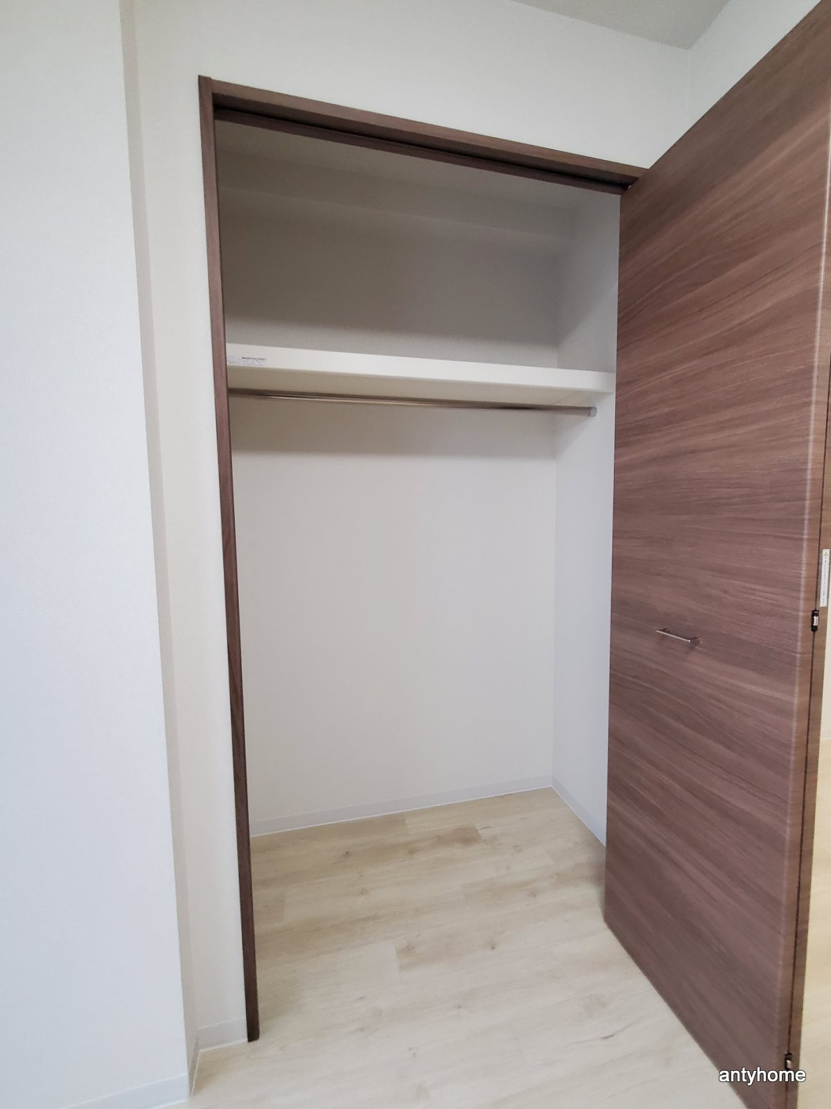 メインステージ大阪NorthGateⅡ　仲介手数料無料の収納