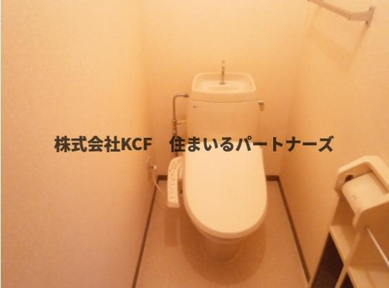 レ・ファミール・ド・ジョイ60　B棟のトイレ|清潔感のあるトイレです