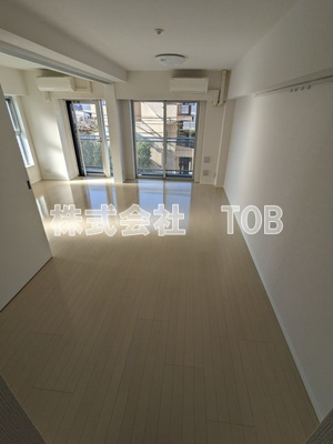 【内装】 | ドゥーエつつじヶ丘 | リビング10.2帖