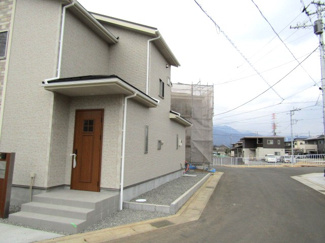 【前面道路含む現地写真】 | 前面道路含む現地写真です